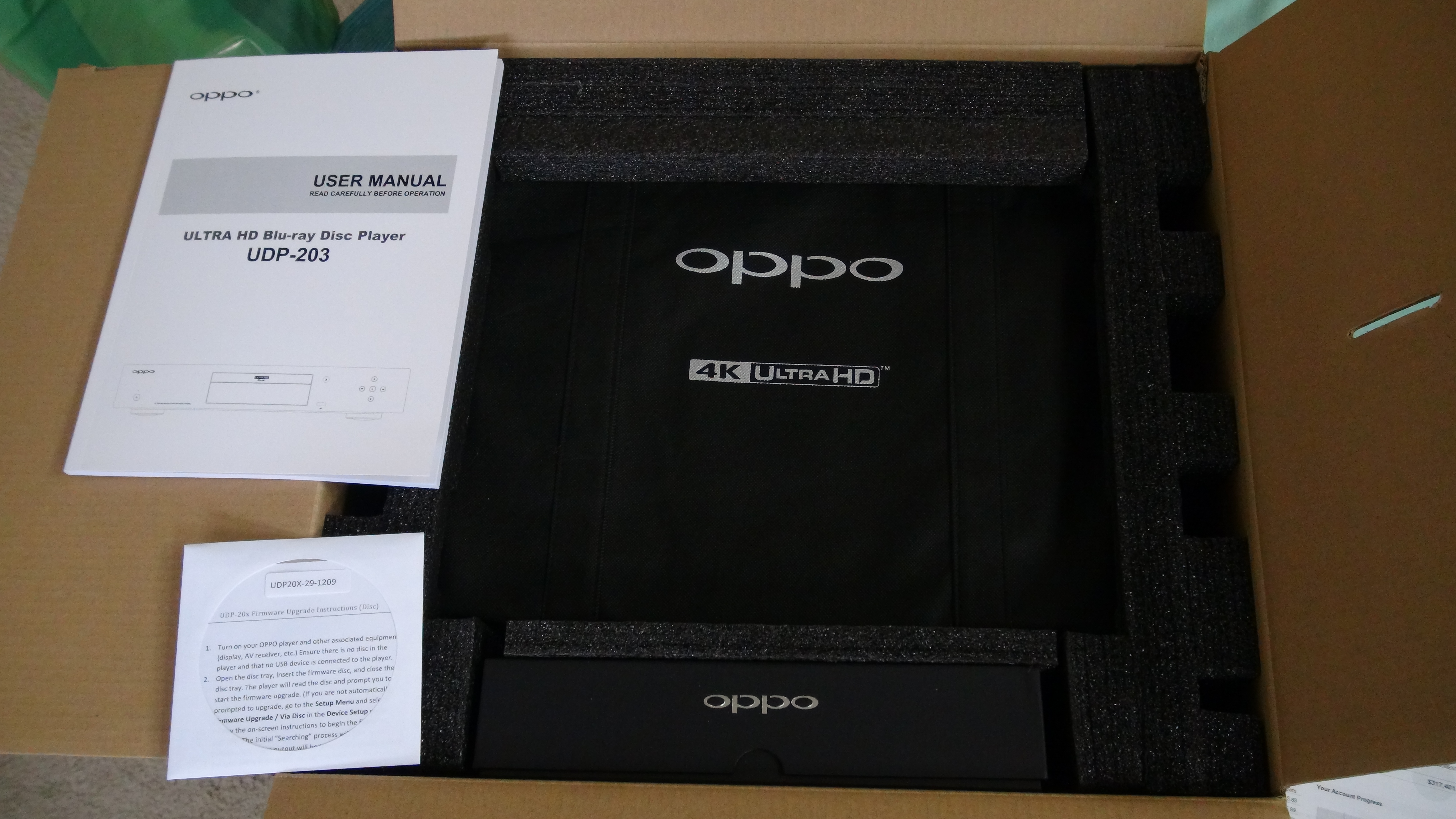 Oppo 203 in the box